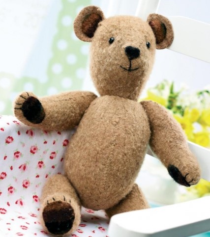 11 Craft Project Ideas That Will Take You Back to Childhood