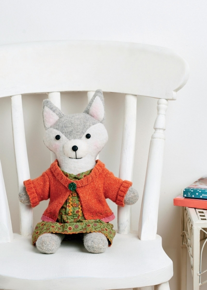 The Ultimate Autumn Craft Guide: 15 Handmade Ideas To Try