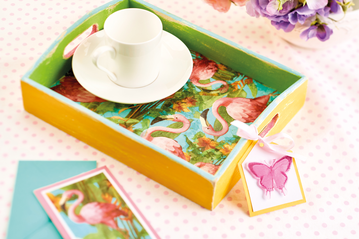 Easy Napkin Decoupage