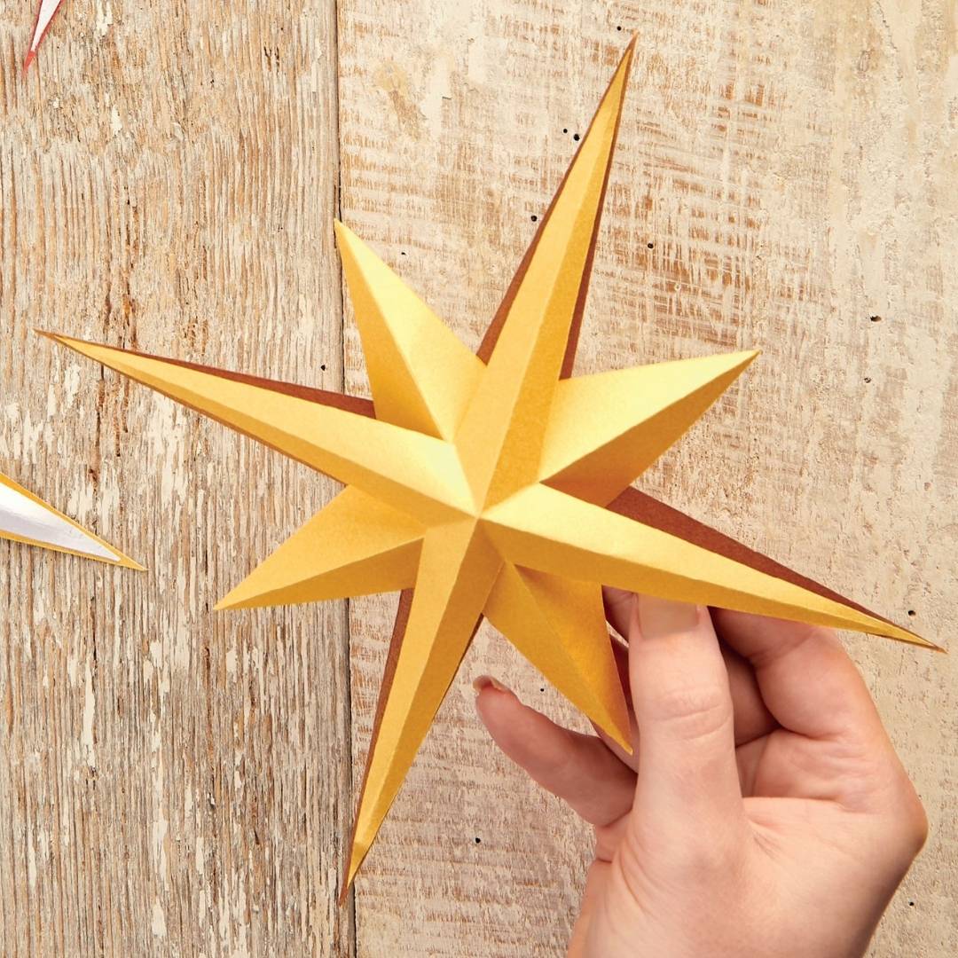 Paper Stars Christmas Decoration