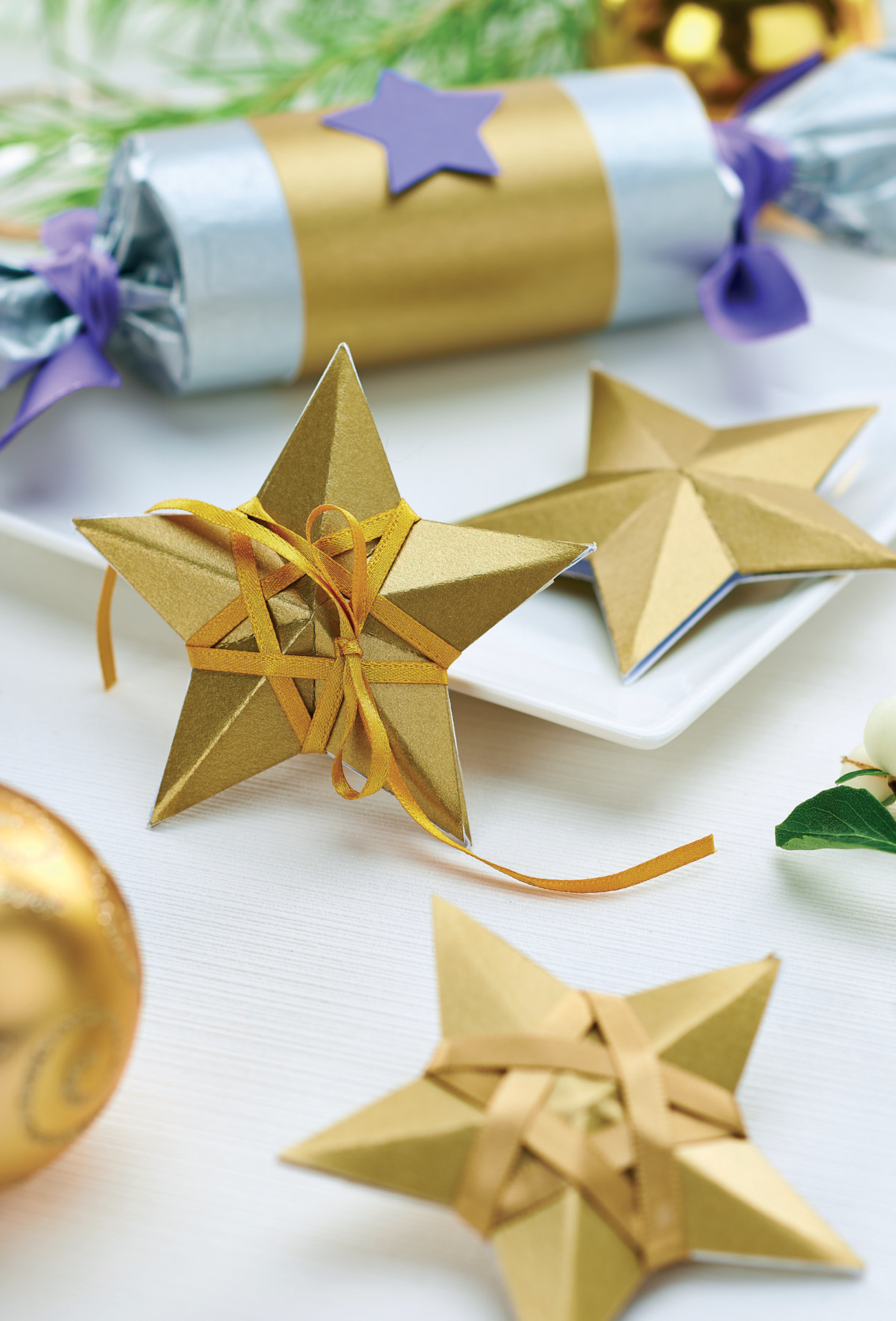 Purple & Gold Christmas Party Decs